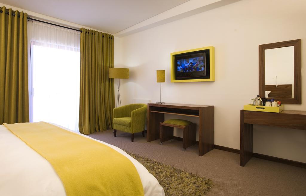 Golden Gate Hotel And Chalets Clarens Exterior foto