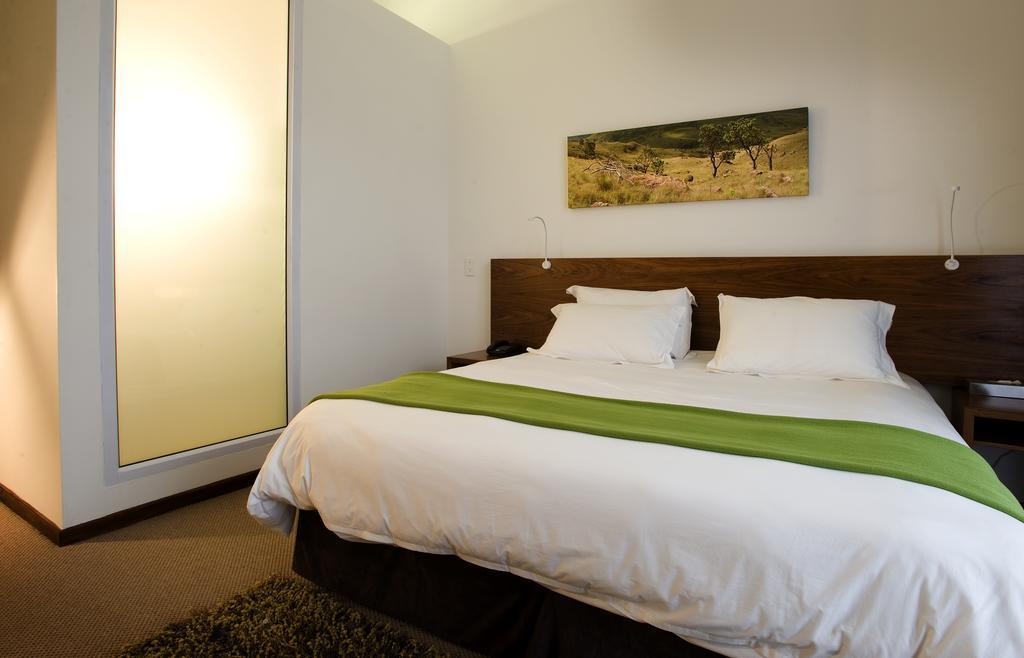 Golden Gate Hotel And Chalets Clarens Exterior foto