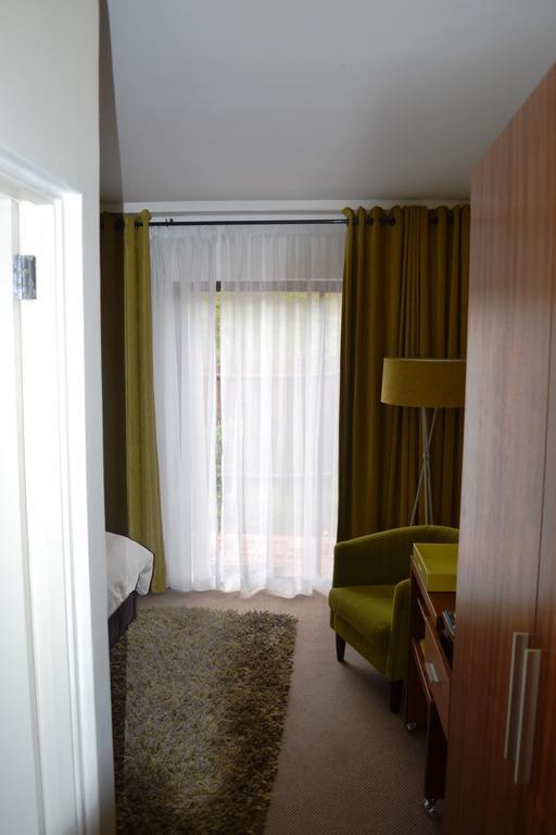 Golden Gate Hotel And Chalets Clarens Exterior foto